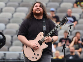 Wolfgang-Van-Halen-4402000x1500