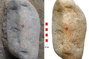 face-shaped-neanderthal-rock-art