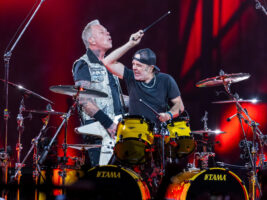 metallica-402000x1500