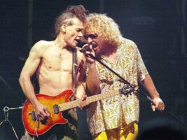 Eddie-Van-Halen-Sammy-Hagar402000x1500
