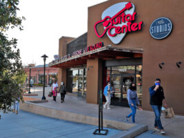 Guitar-Center-storefront402000x1500