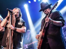 Lynyrd-Skynyrd402000x1500