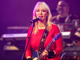 Nancy-Wilson402000x1500