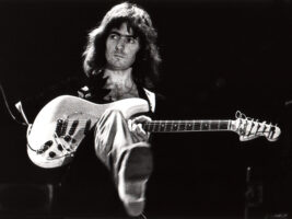 Ritchie-Blackmore402000x1500