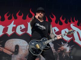Wayne-Lozinak-Hatebreed402000x1500