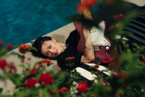 GUITAR-HERO-YVETTE-YOUNG-CREDIT-AUBREE-ESTRELLA402560x1707