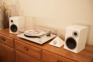 O_Turntable_8