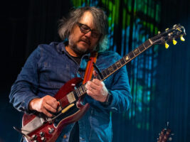 Wilco-Jeff-Tweedy402000x1500