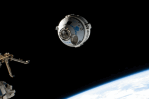 boeings-starliner-crew-ship-approach