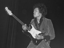 Jimi-Hendrix-new-hero402000x1500