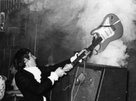 Pete-Townshend402000x1500