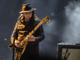 Daron-Malakian-new402000x1500