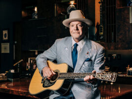 Jim-Irsay-hero-main402000x1500