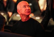 Jeff Bezos’s New AI Hardware Startup Isn’t Even His Biggest Moonshot