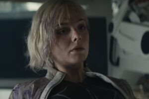 Predator-Badlands-Elle-Fanning-Twentieth-Century