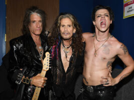 Joe-Perry-Steven-Tyler-and-Yungblud402000x1500