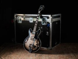 Gibson-Gary-Clark-Jr.-ES-355