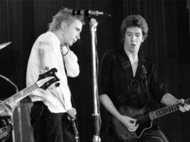 Sex-Pistols-hero-new402000x1500