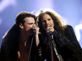 Yungblud-Steven-Tyler402000x1500