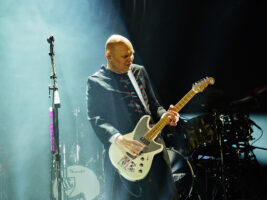 billy-corgan402000x1500