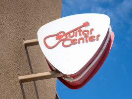 Guitar-Center-new-hero402000x1500