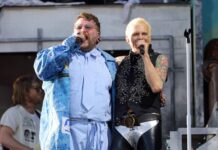 David Lee Roth made a surprise appearance during Teddy Swims’ Coachella Festival set – and the pair covered Van Halen’s Jump