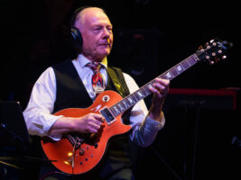 Robert-Fripp-hero-new402000x1500