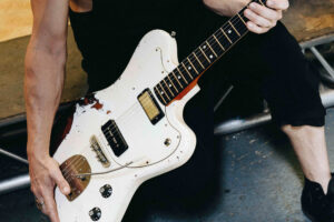 GUITAR-HERO-FAIRLANE-ZEPHYR-CREDIT-FIONA-GARDEN402560x1707