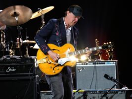 Joe-Bonamassa402000x1500