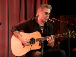 Richie-Kotzen-hero402000x1500