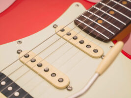 Fender-American-Ultra-Luxe-Vintage-Stratocaster-HSS-pickups-hero-credit-Adam-Gasson402000x1500