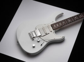 yamaha-pacifica402000x1500