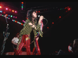 Aerosmith-hero402000x1500