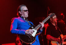 Joe Bonamassa calls out the guitar community’s “armchair quarterbacks”