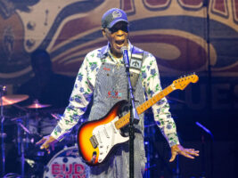 Buddy-Guy-hero-new402000x1500