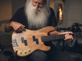 lee-sklar-p-bass-fender402000x1500