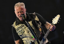 “Metallica is not here to influence you with any bulls**t”: James Hetfield explains why Metallica steer clear of politics at their shows