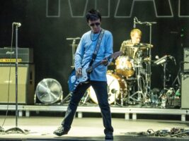 Johnny-marr402000x1500-2