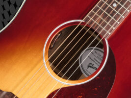LR-Baggs-Gibson-HiFi-DNA-Pickup-hero-credit-press402000x1500