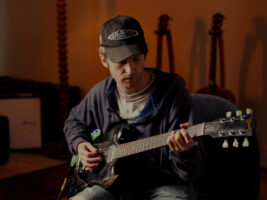 greg-freeman-gibson-sg-2000x1500-1